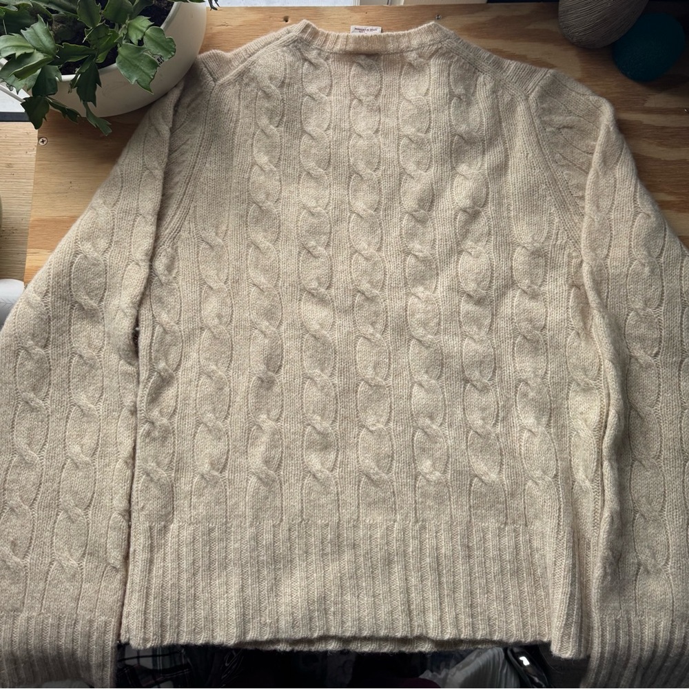 Women's Vintage Abercrombie Cream Knit Sweater size large. 100% Wool.